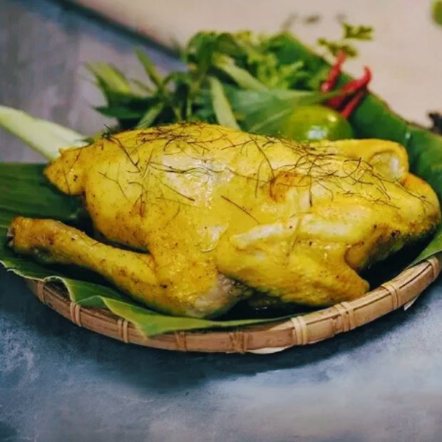 Cách làm gà nổ muối hột thơm ngon, mọng nước với nước chấm đậm đà bằng nồi