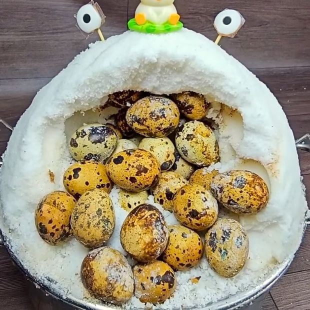 Trứng cút nướng muối Trung Hoa