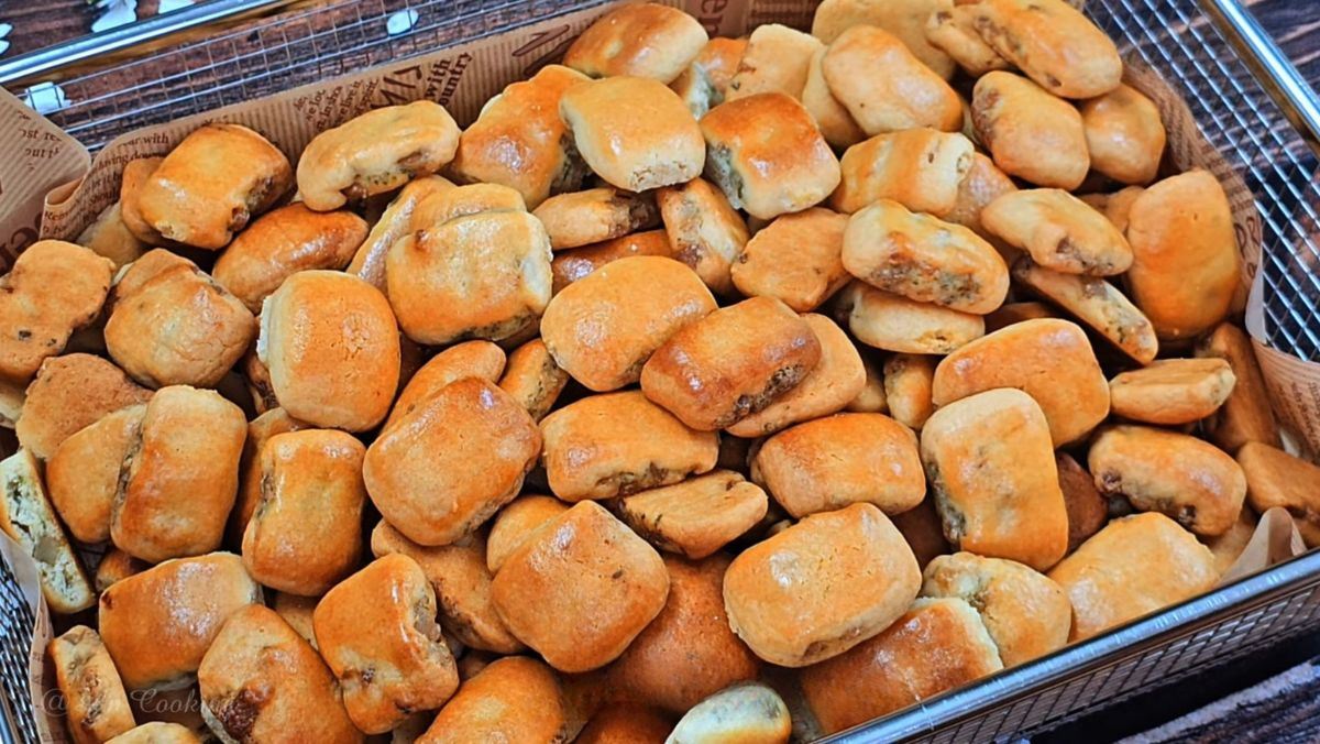 bánh chả lá chanh