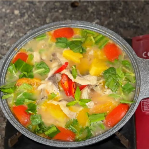 Cách làm cá chép giòn xào dứa đưa cơm bằng chảo inox chống dính
