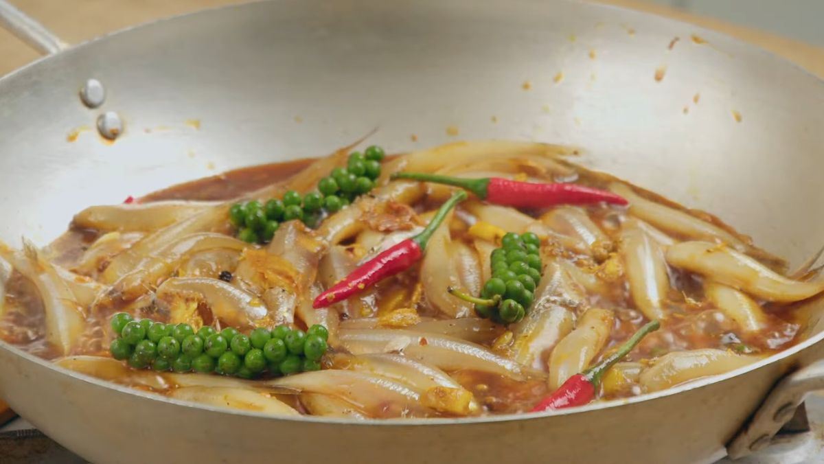 Cá kho tiêu xanh