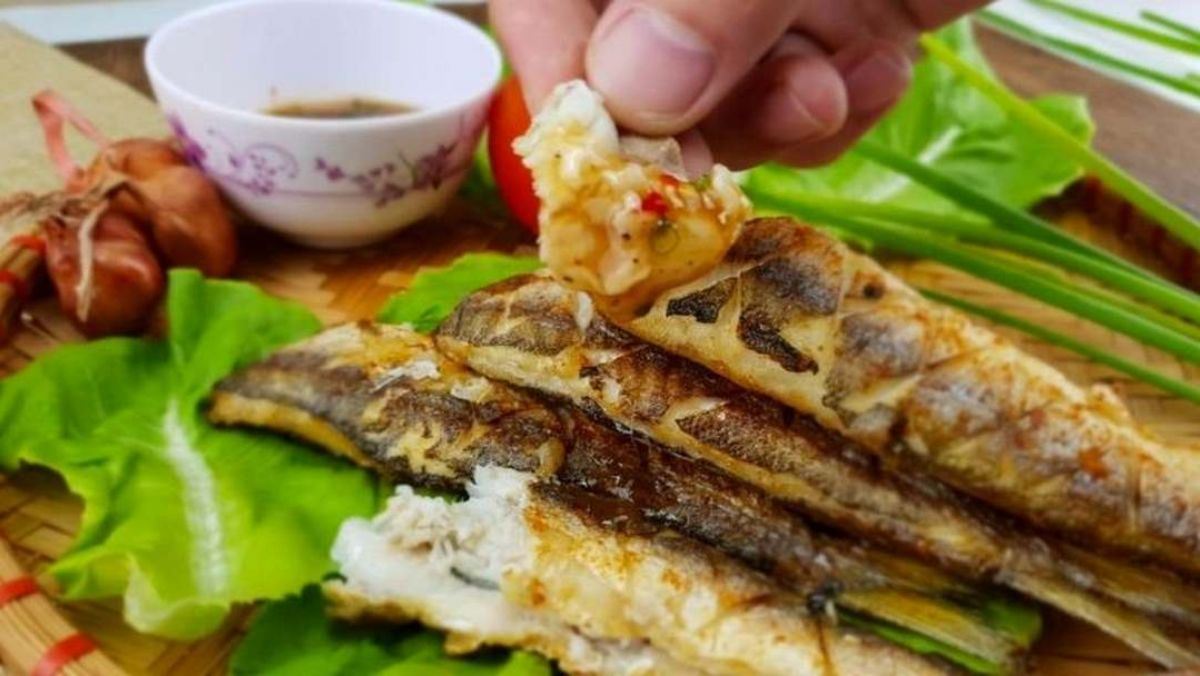 Nguyên liệu chuẩn bị làm cá nhồng nướng muối ớt