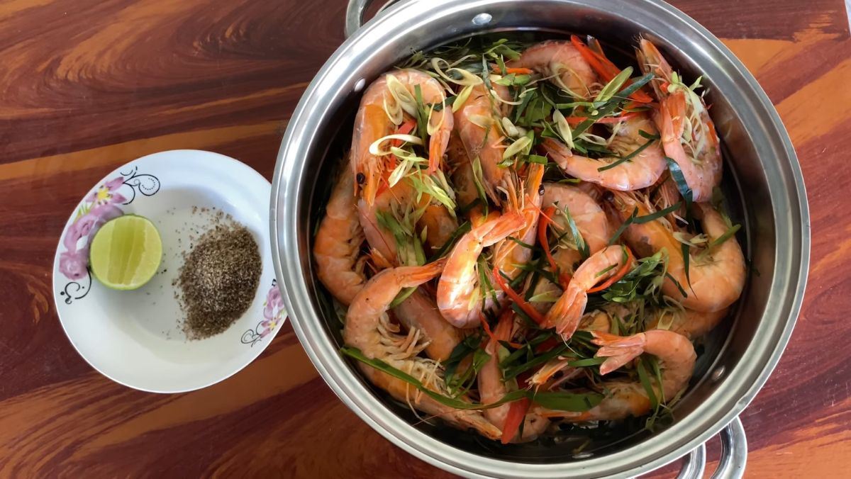 Tôm hấp sả bia
