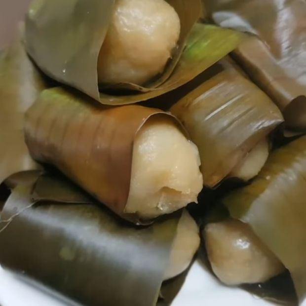 Bánh sắn bằng bột sắn