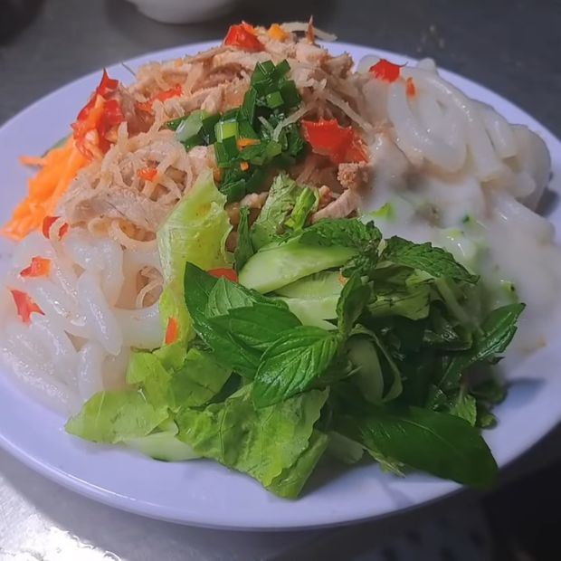 Bánh tầm bì nước cốt dừa