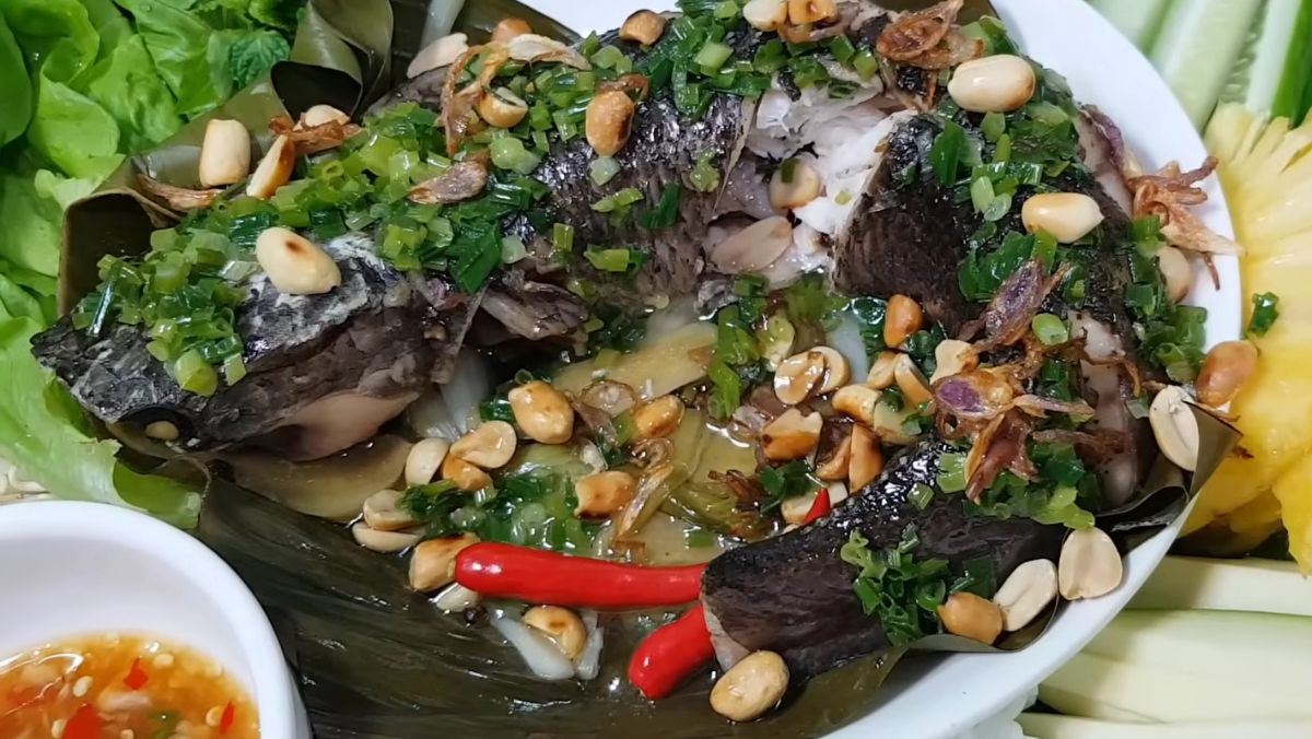 Cá lóc hấp cuốn bánh tráng