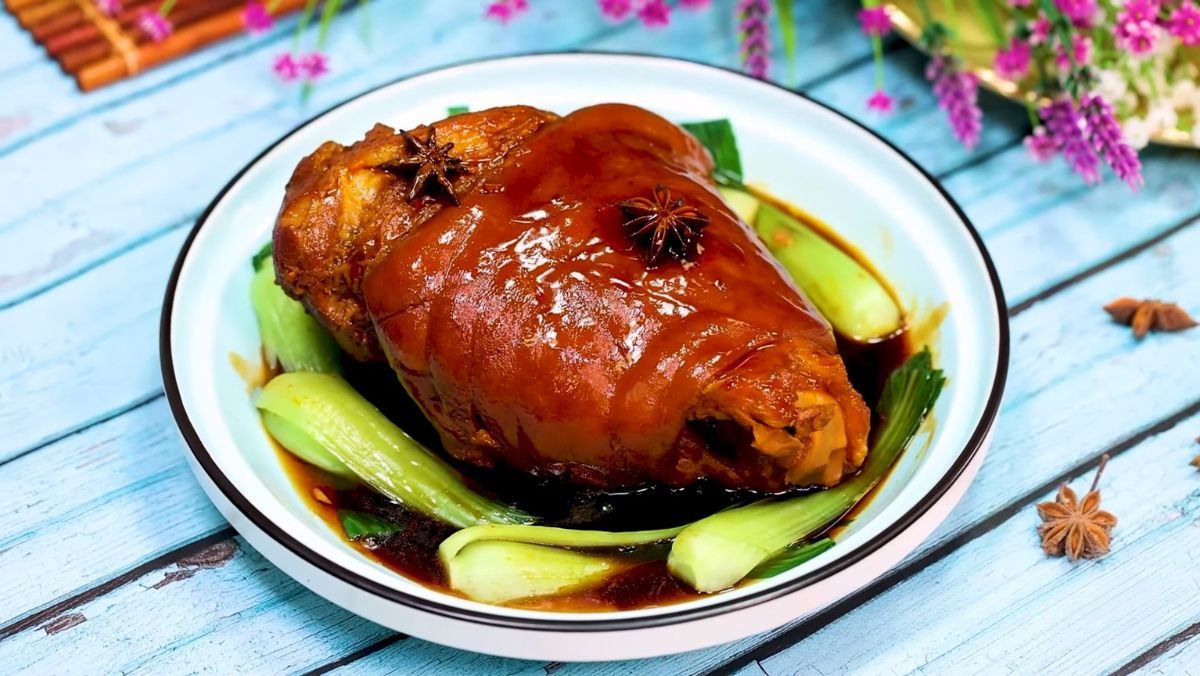 Chân giò hầm Quảng Đông