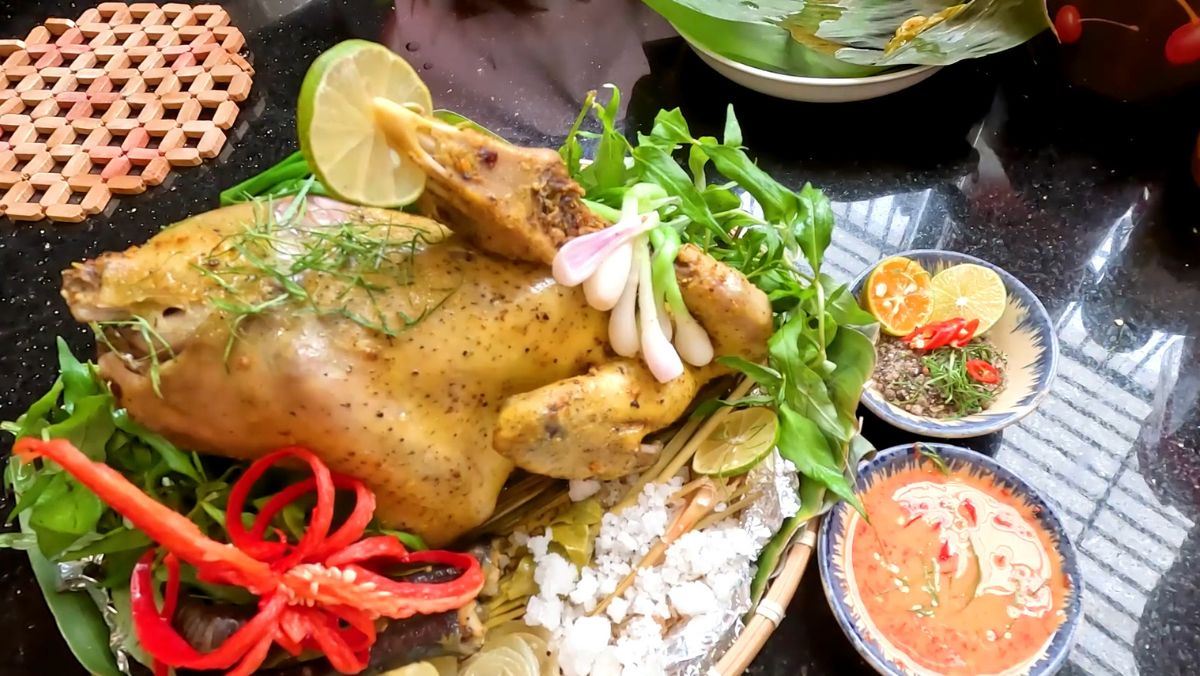 Gà hấp muối da giòn