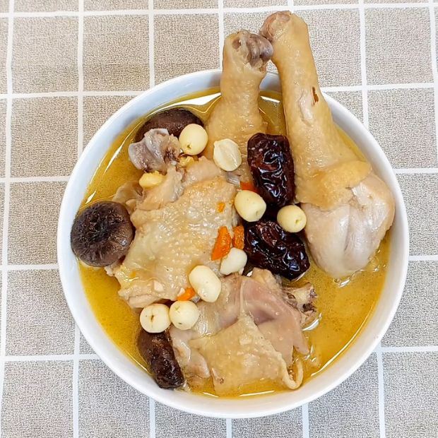 gà tần thuốc bắc