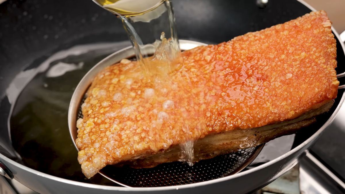 Heo quay chiên giòn