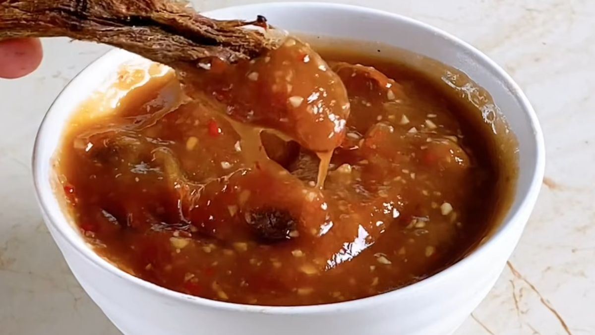 Mắm me chấm khô