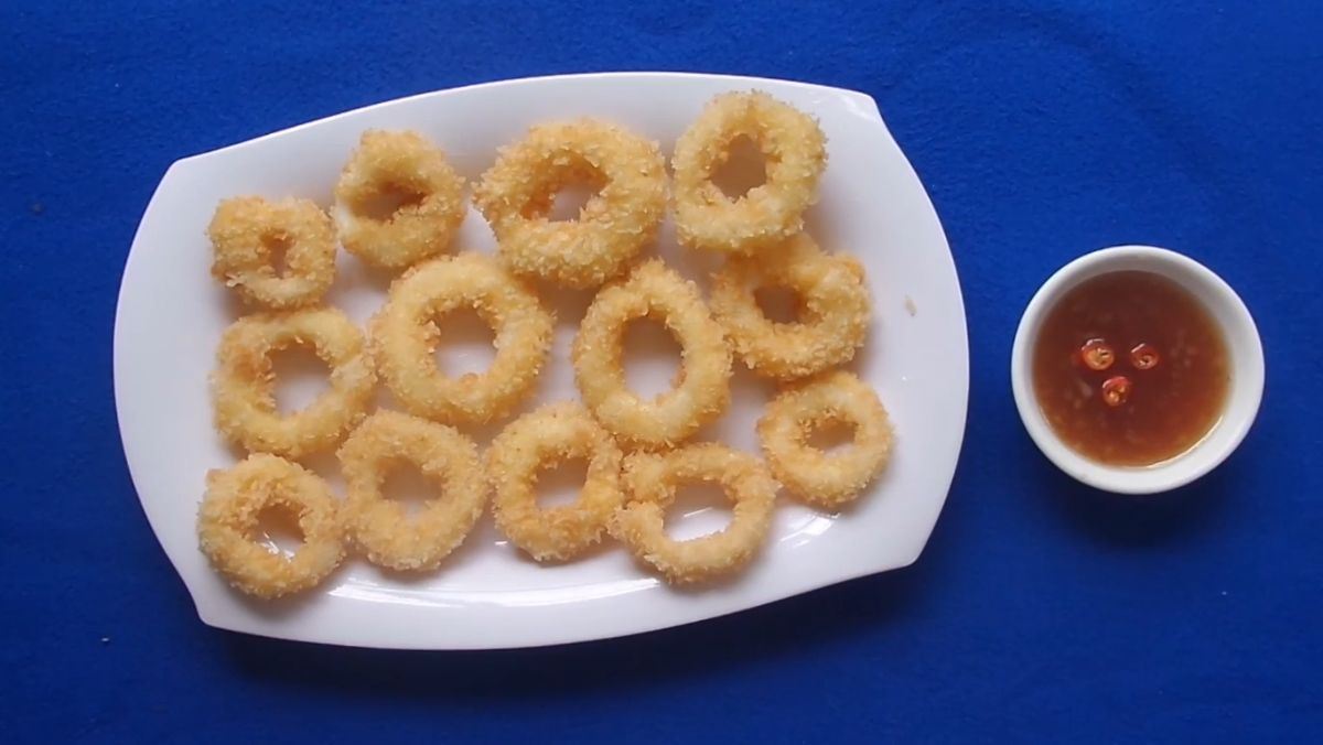Mực chiên xù chấm sốt me