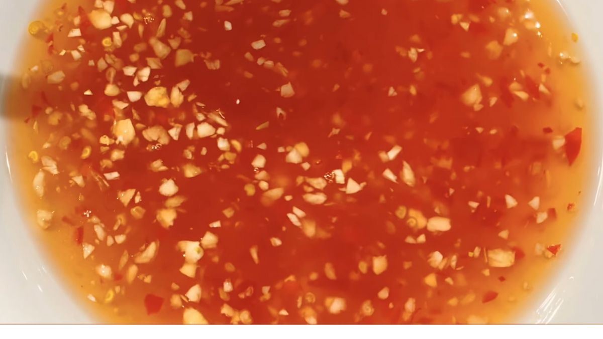 Nước mắm ăn bánh ướt