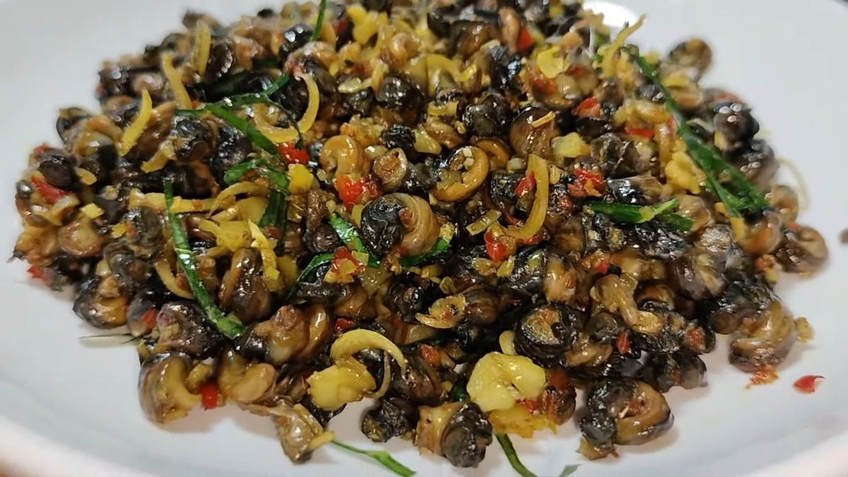 Ốc vặn xào sả ớt