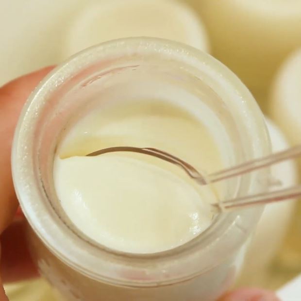 Cách ủ sữa chua bằng thùng đá thơm ngon, sánh mịn, thành công ngay lần đầu