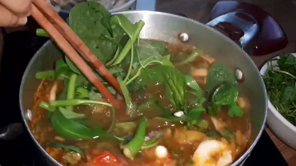 Lẩu Thái bằng gói gia vị