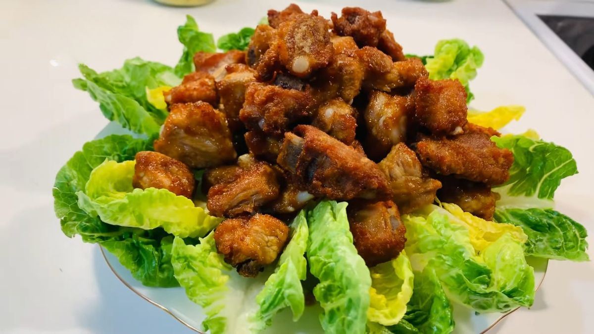 Ướp sườn non chiên giòn