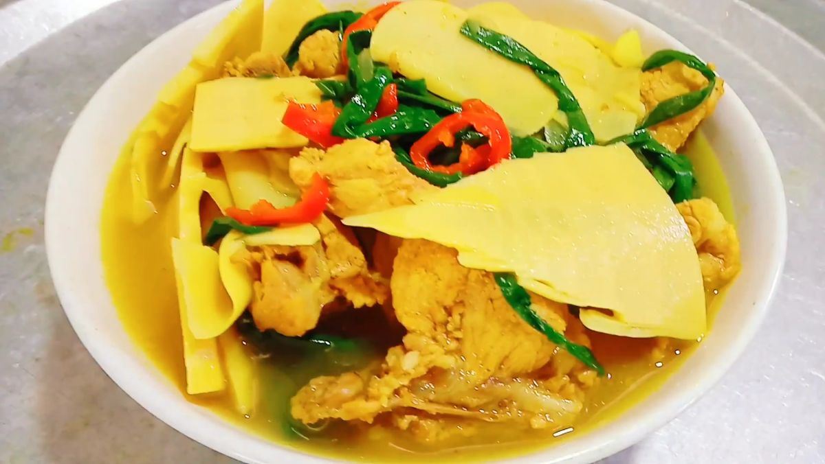 Cách nấu canh măng sườn