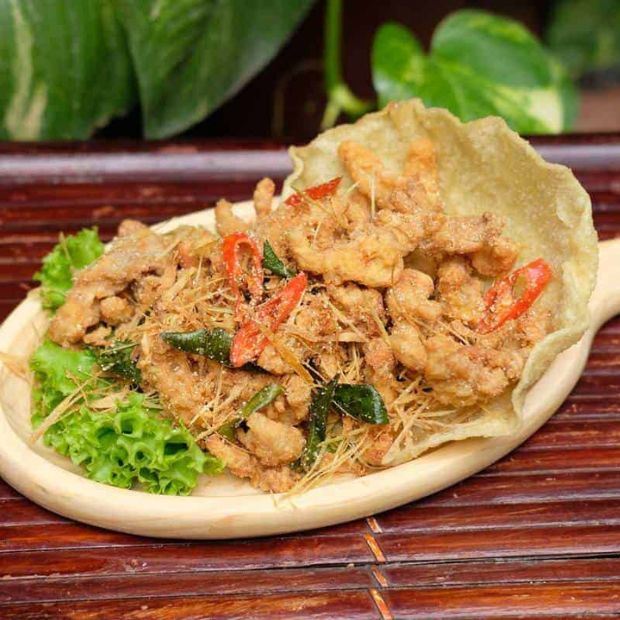 Cách làm cánh gà rang muối sả tại nhà dễ dàng chỉ bằng chảo chống dính
