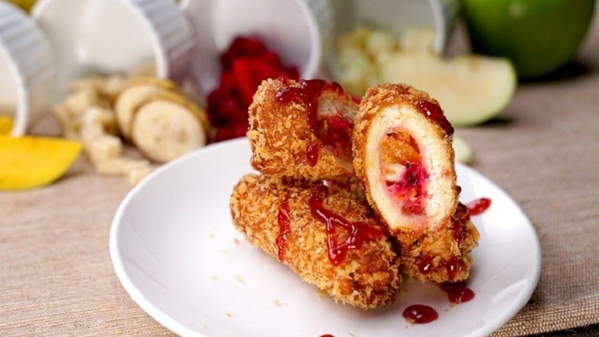 Chả giò trái cây