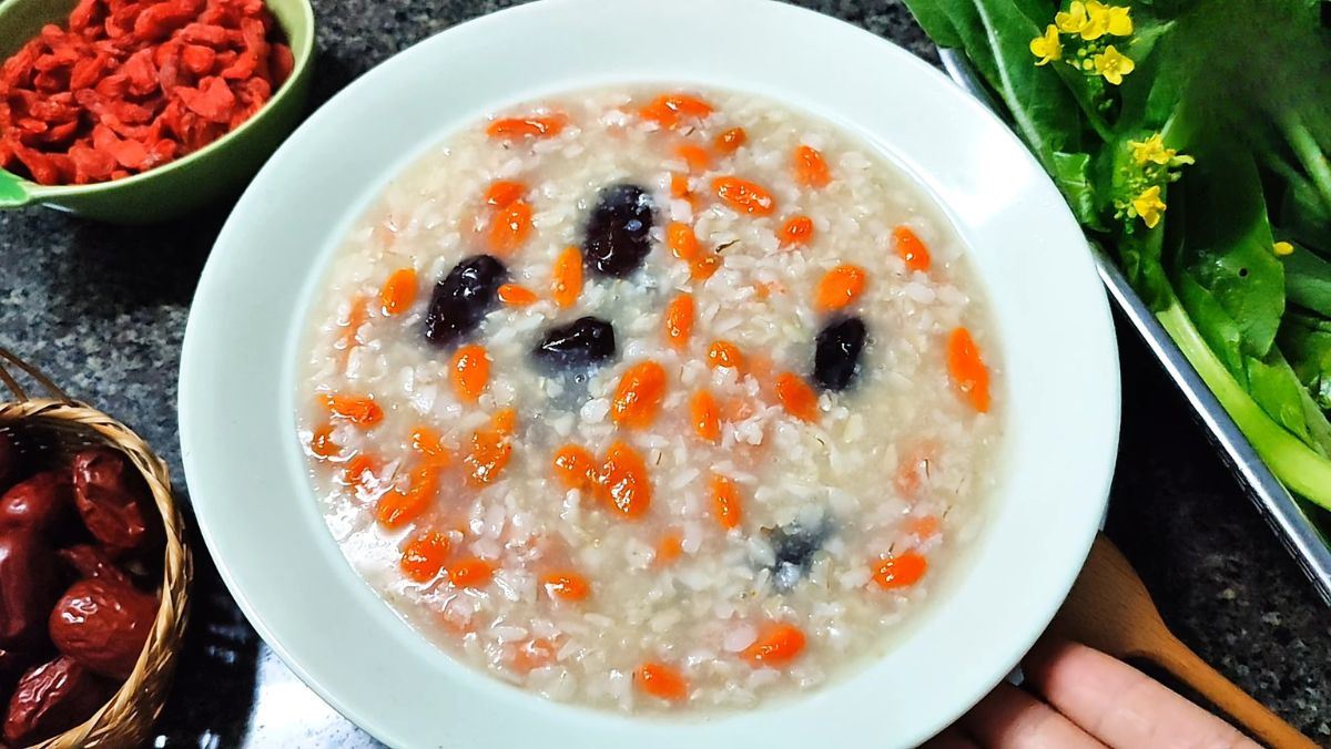 Cháo táo đỏ