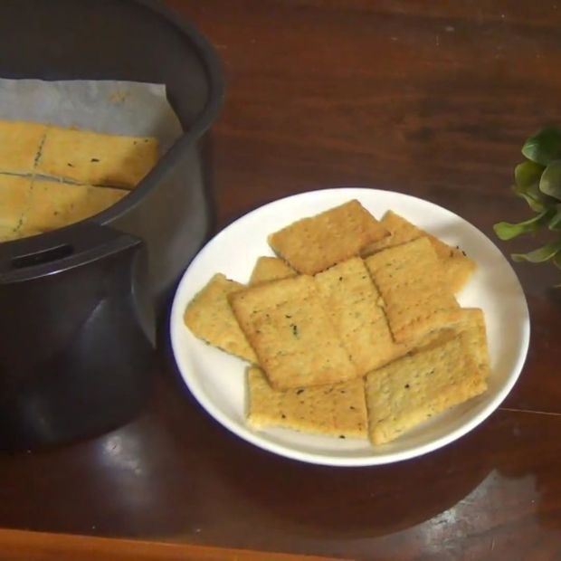 bánh quy bằng nồi chiên không dầu