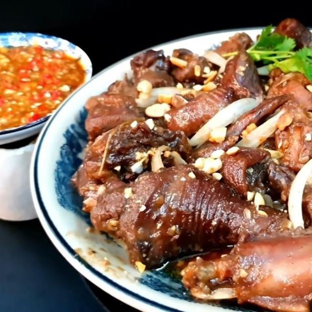 Gà đá làm món gì ngon? Khám phá 5 cách chế biến gà đá siêu hấp dẫn