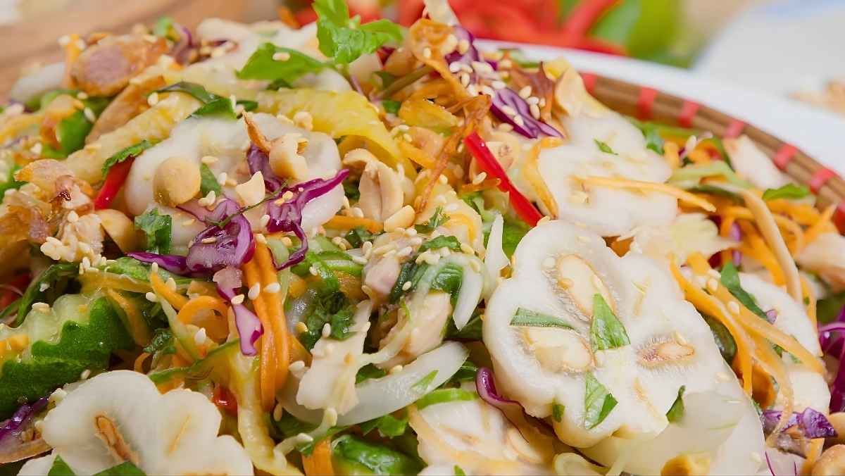 Gỏi gà măng cụt