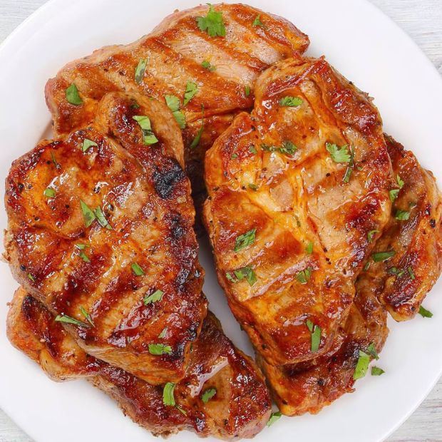Cách ướp thịt cốt lết chiên mềm ngon bằng máy xay thịt đa năng