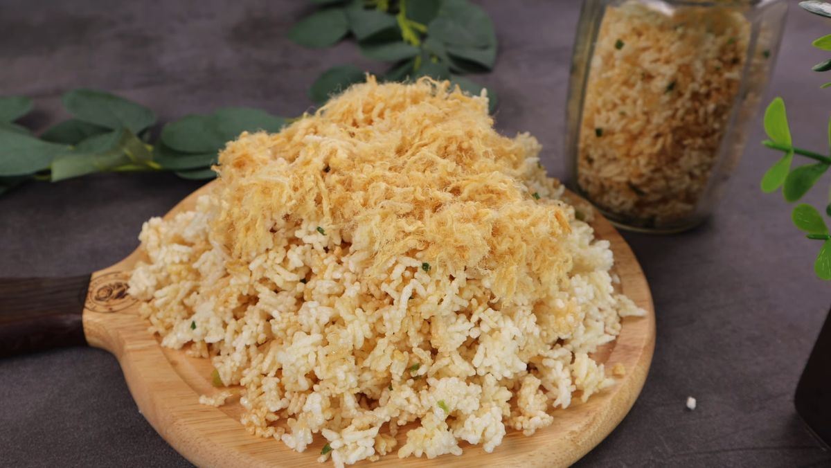 cơm cháy từ cơm nguội