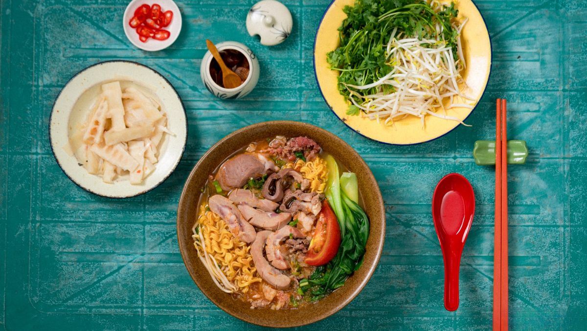 Mì tim cật chua cay