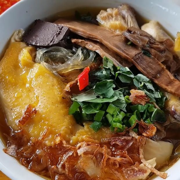 Cách nấu miến gà măng khô thơm ngon bằng nồi cơm điện tử