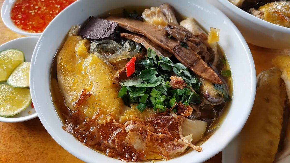 Miến gà măng khô