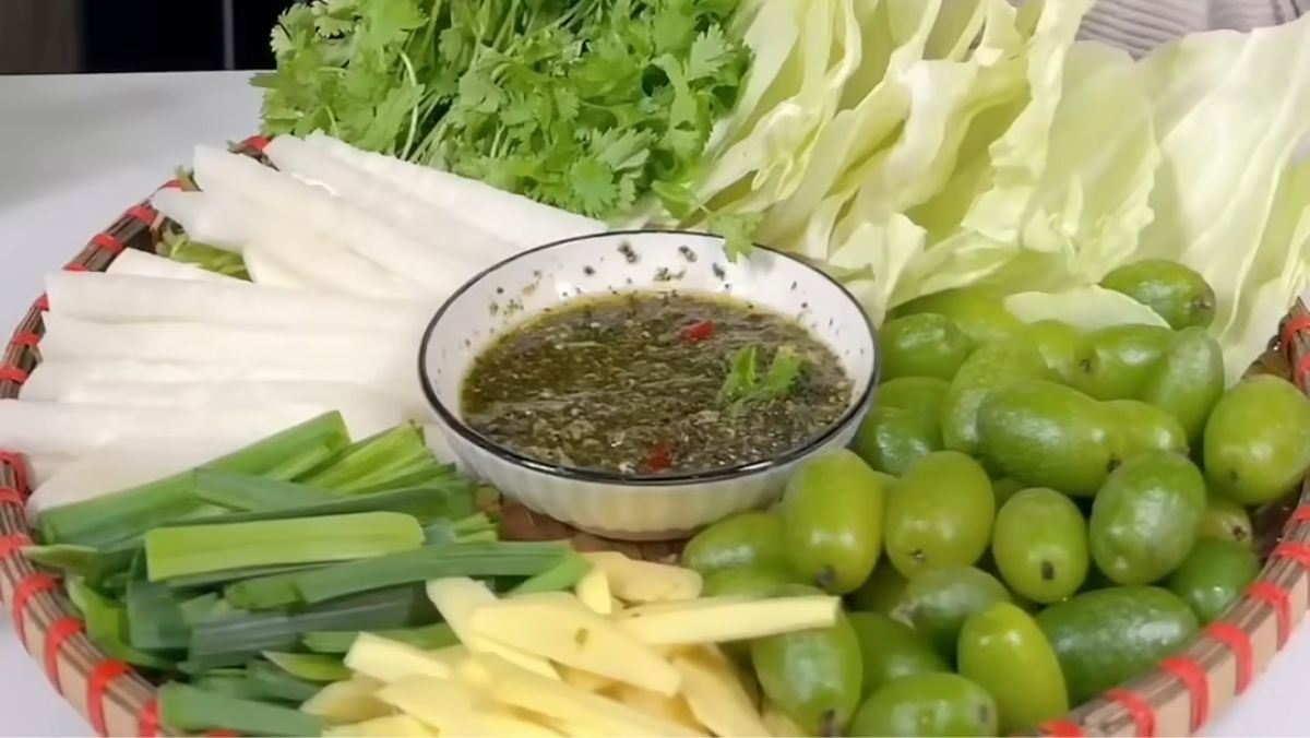 Cách làm nhót cuốn bắp cải với công thức chẩm chéo chua cay đỉnh cao