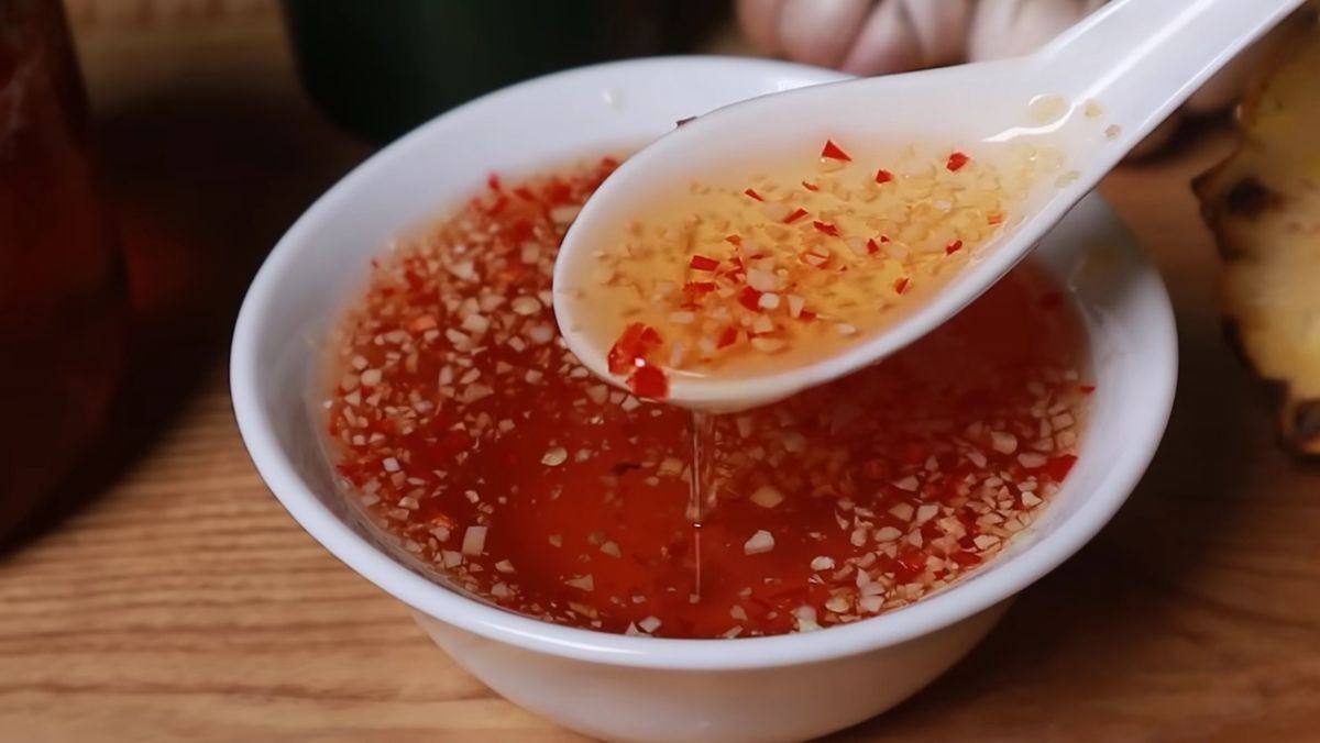Nước mắm bánh cuốn miền Nam