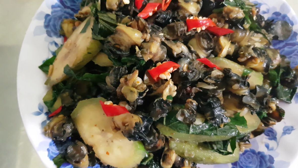 Ốc bươu xào chuối