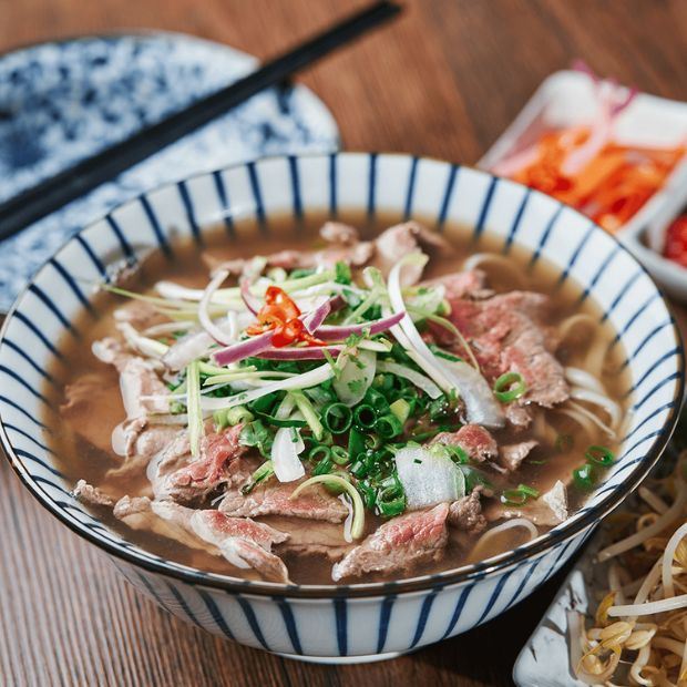 Cách nấu món phở bò Wagyu tuyệt đỉnh bằng bếp ga