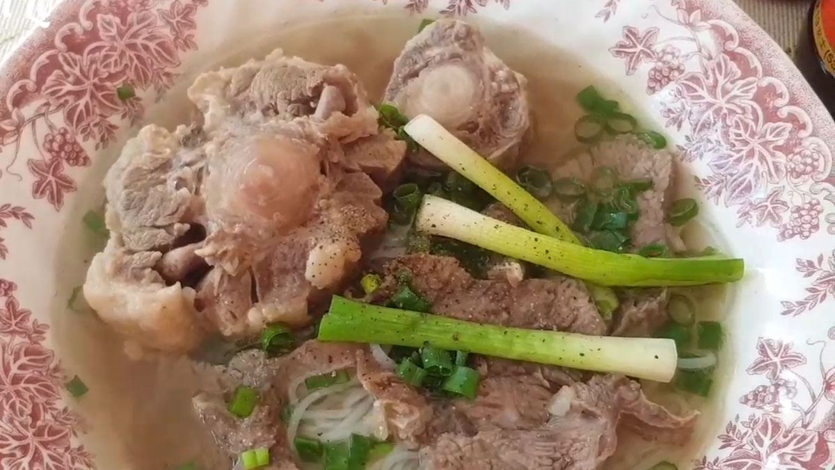 phở đuôi bò