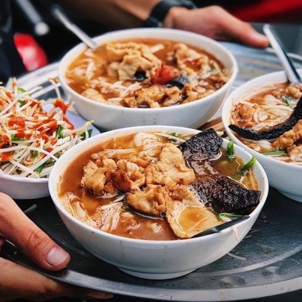 Cách làm phở gan cháy Bắc Ninh đúng điệu bằng nồi áp suất và chảo
