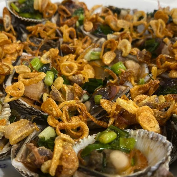 sò lông nướng mỡ hành bằng nồi chiên không dầu