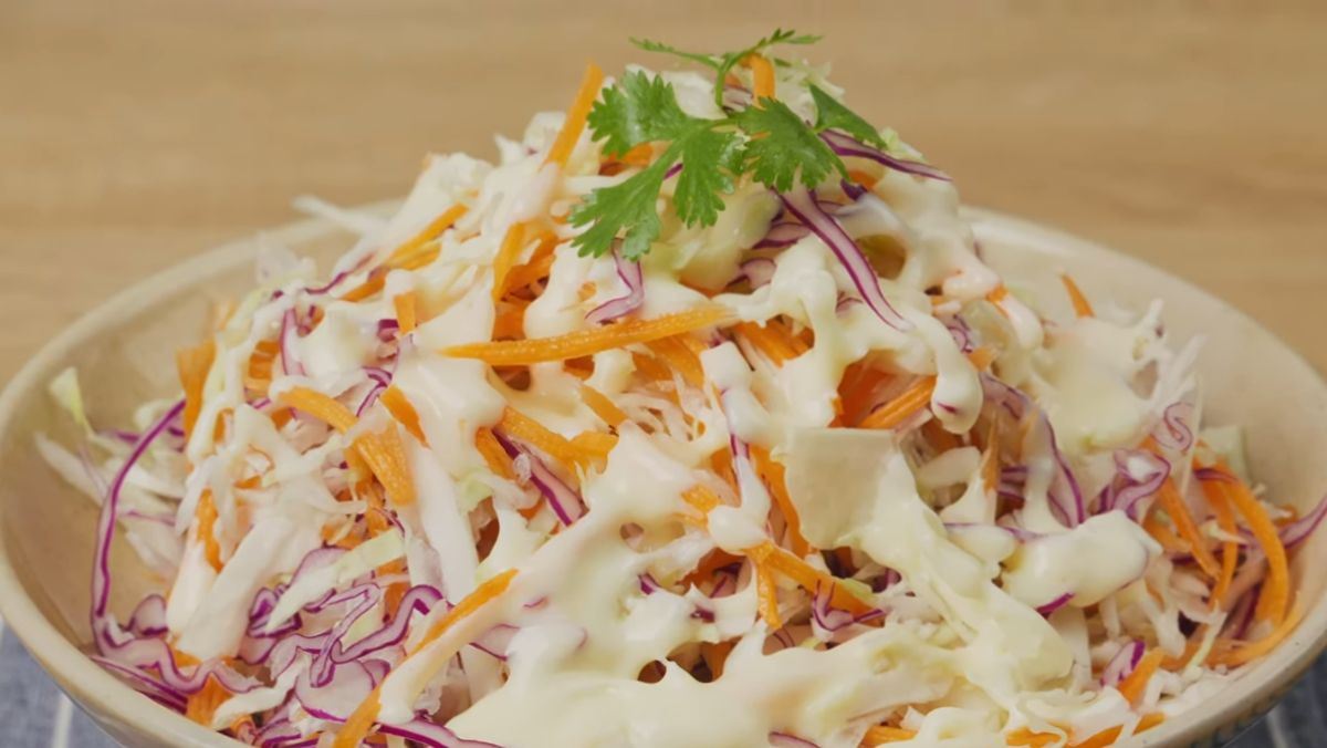 sốt mayonnaise trộn salad
