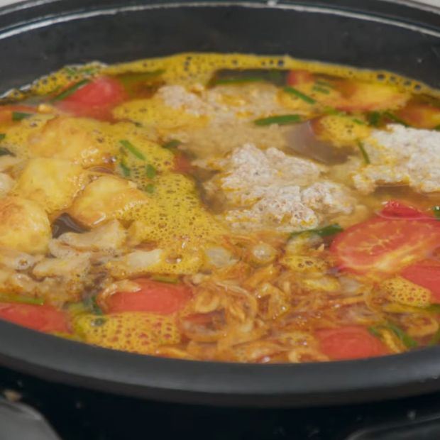 lẩu riêu cua bắp bò sườn sụn