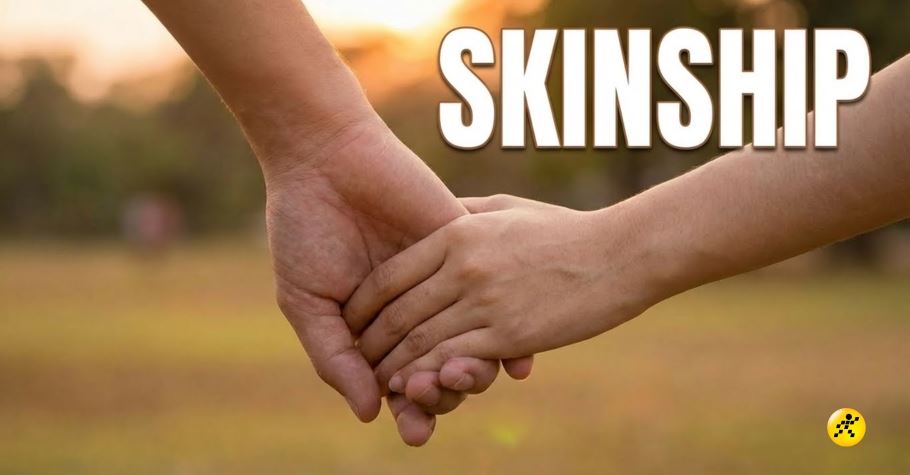 Skinship là gì? Cách skinship tinh tế với crush không bị 