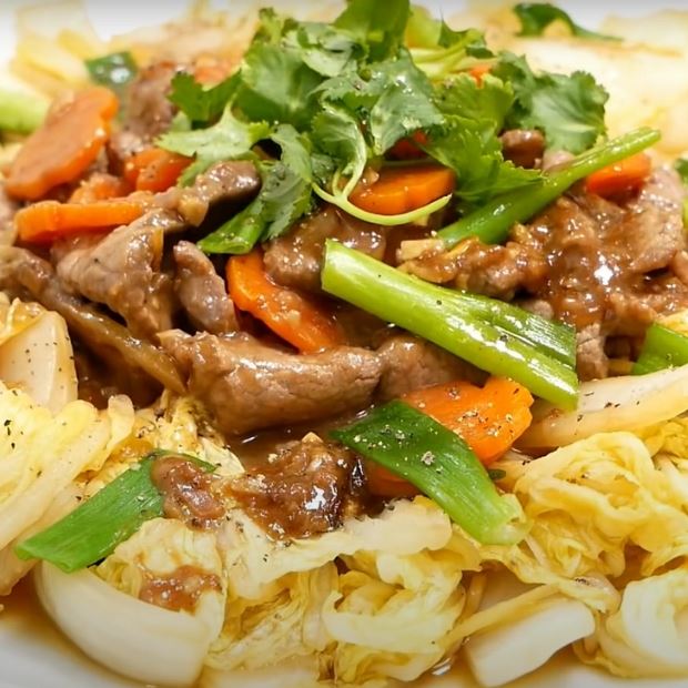 Cách làm món cải thảo xào thịt bò bóng đẹp với chảo chống dính hai quai