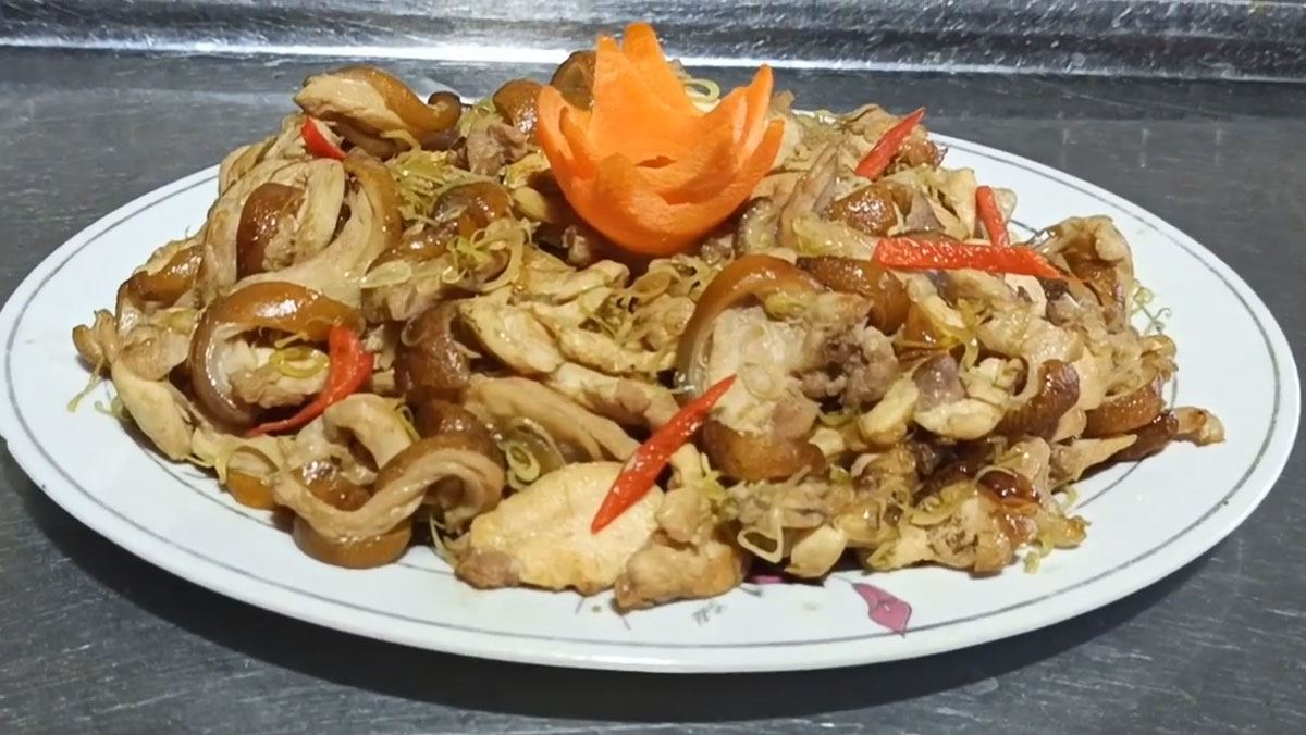 Thịt thỏ xào sả ớt