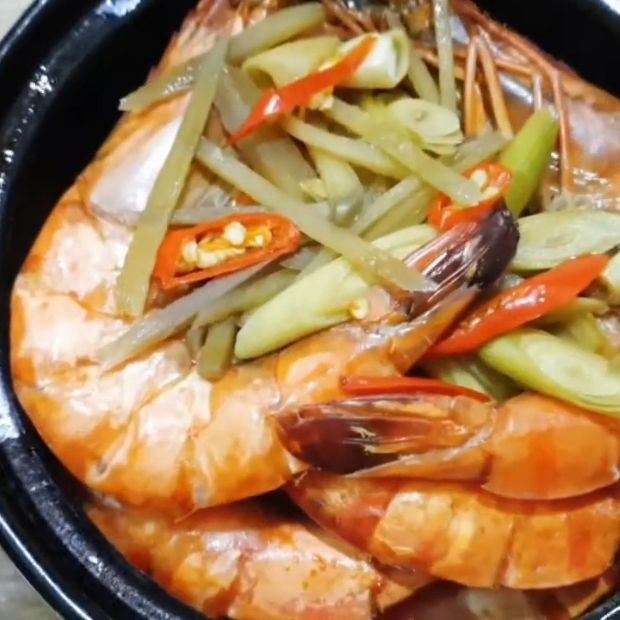 Cách hấp tôm sả gừng giữ nguyên dưỡng chất thơm lừng cuốn hút