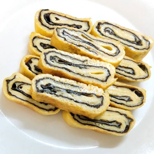 trứng cuộn rong biển