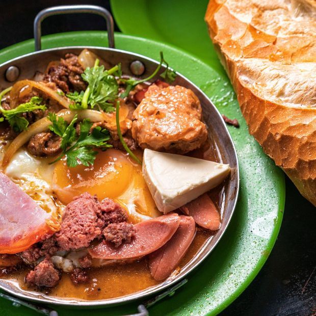 9 cách làm bánh mì chấm nhanh gọn cho buổi sáng bằng chảo chống dính