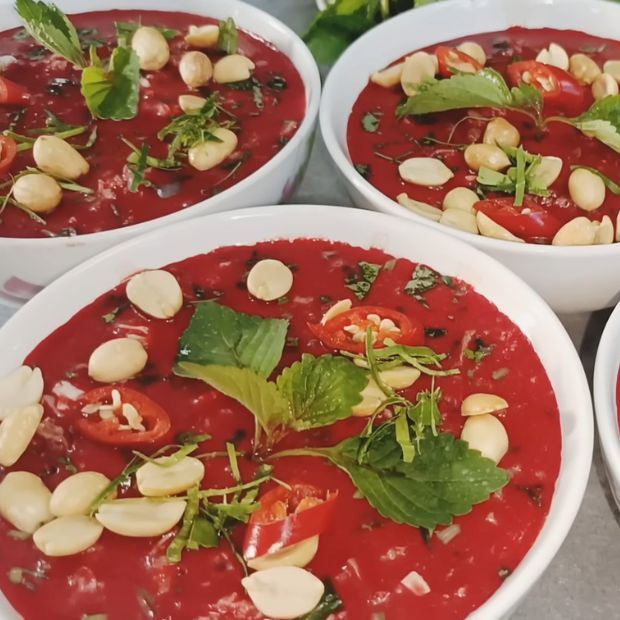 Học cách đánh tiết canh lợn đông ngọt thơm cực đỉnh tại nhà