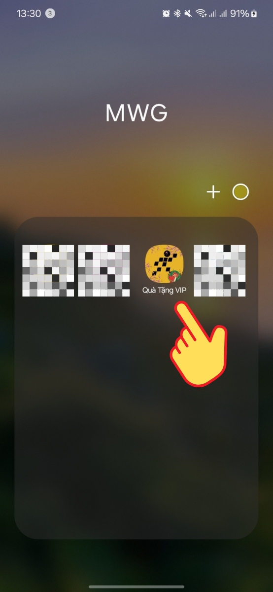 Nhấp chọn mở ứng dụng Qu&agrave; Tặng VIP
